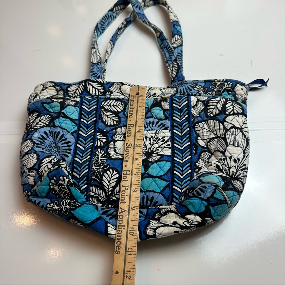 Blue Floral Vera Bradley Tote | Quilted Cotton Shoulder Bag · Y2K Coastal - Picture 7 of 10